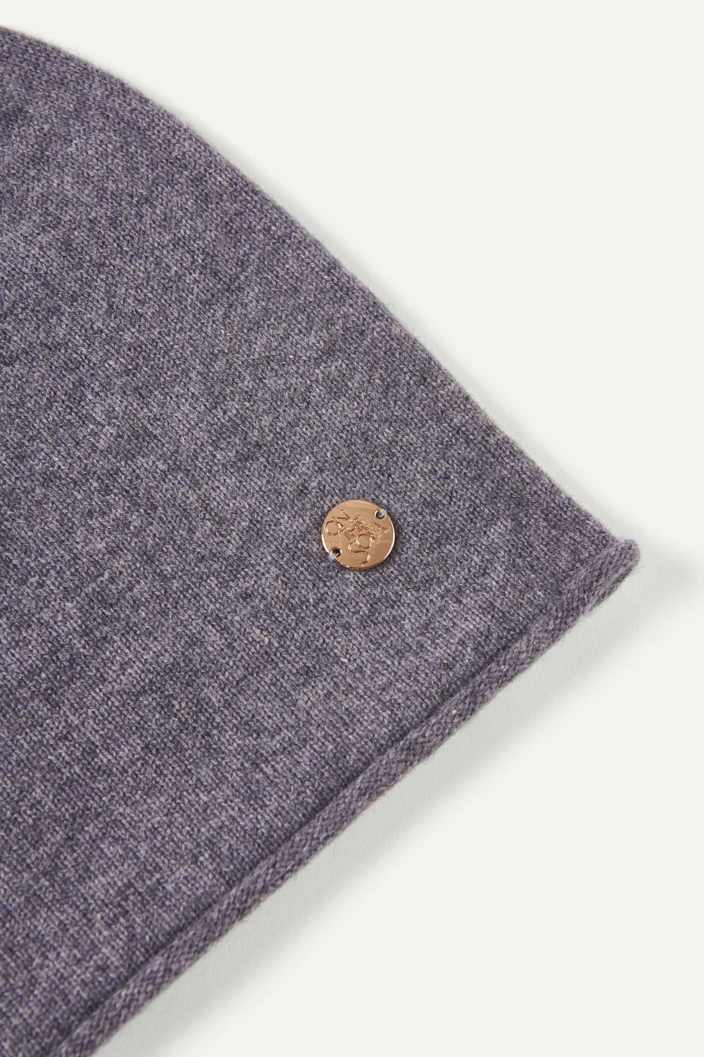 Sofa Beanie Dust