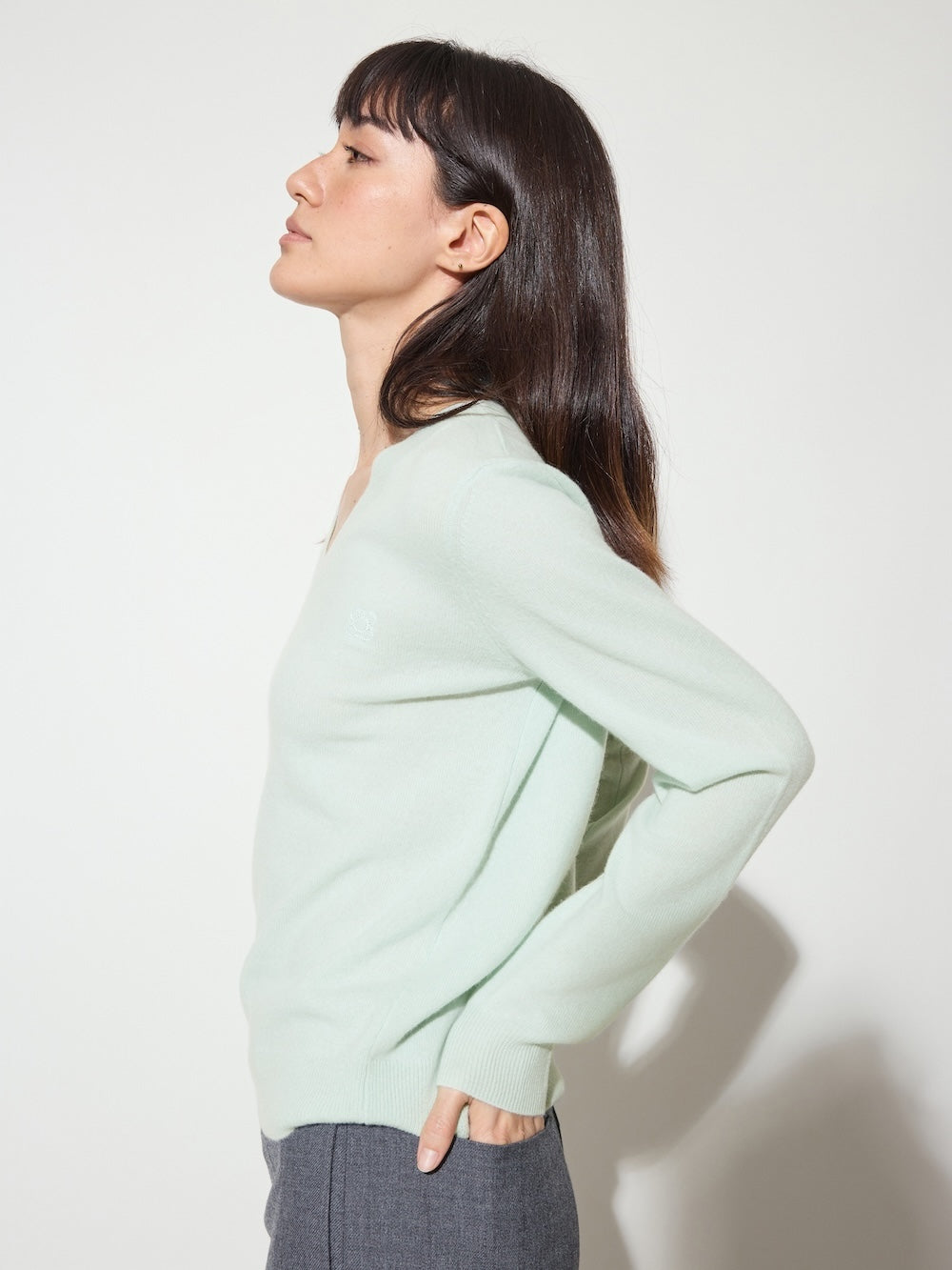 The Curator Jade Sofa V neck Cashmere Sweater