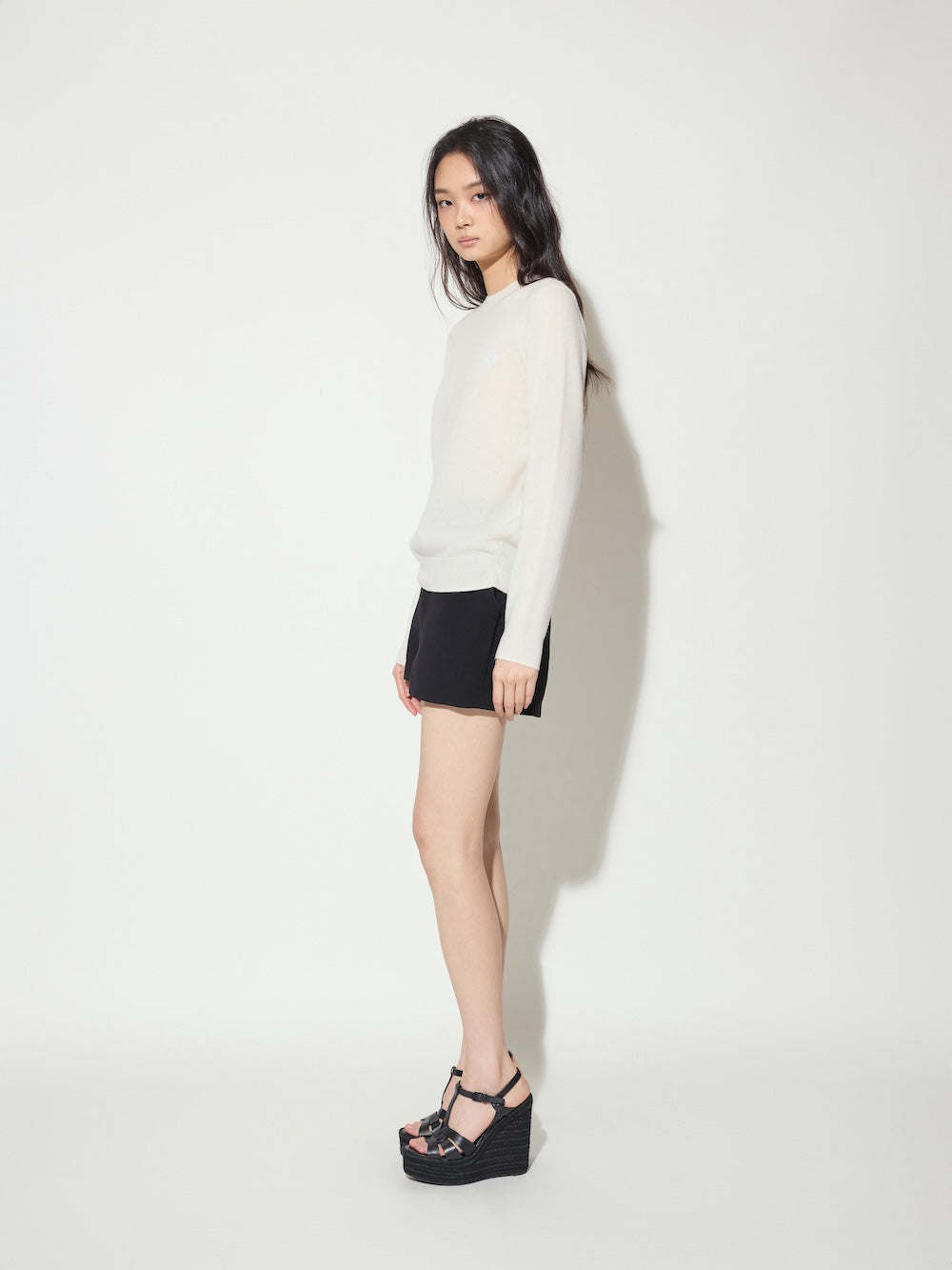The Designer Pearl Sofa Crew Neck Cashmere Sweater