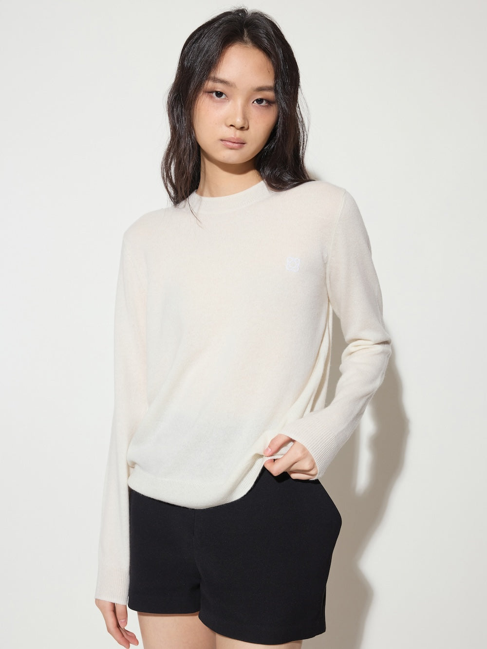 The Designer Pearl Sofa Crew Neck Cashmere Sweater