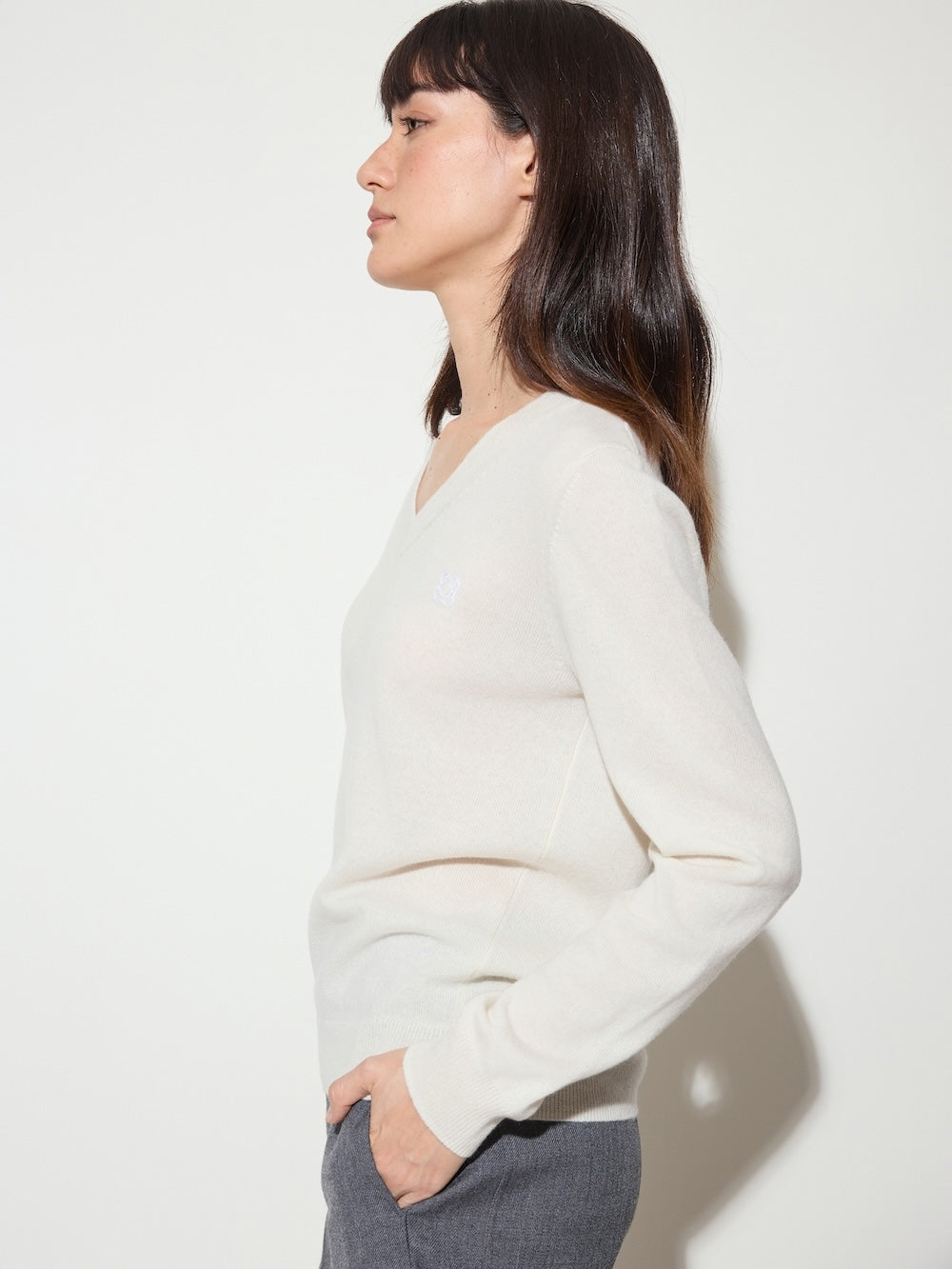 The Curator Pearl Sofa V neck Cashmere Sweater