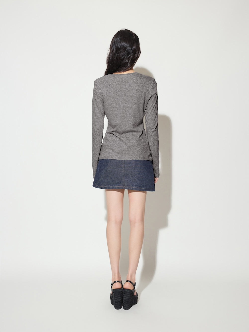 The Traveler Ash Sofa Cotton Crew Neck Long Sleeve