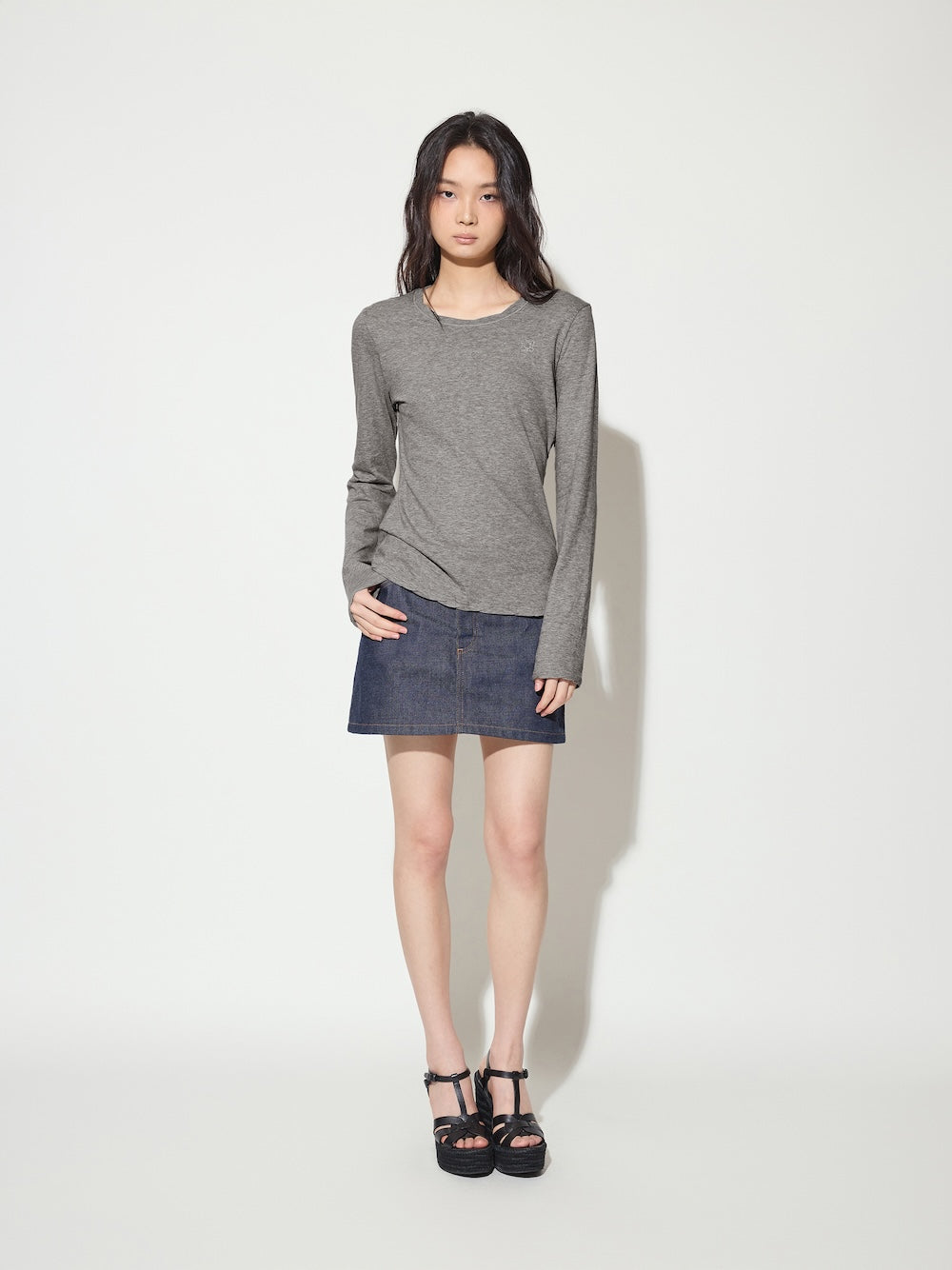 The Traveler Ash Sofa Cotton Crew Neck Long Sleeve