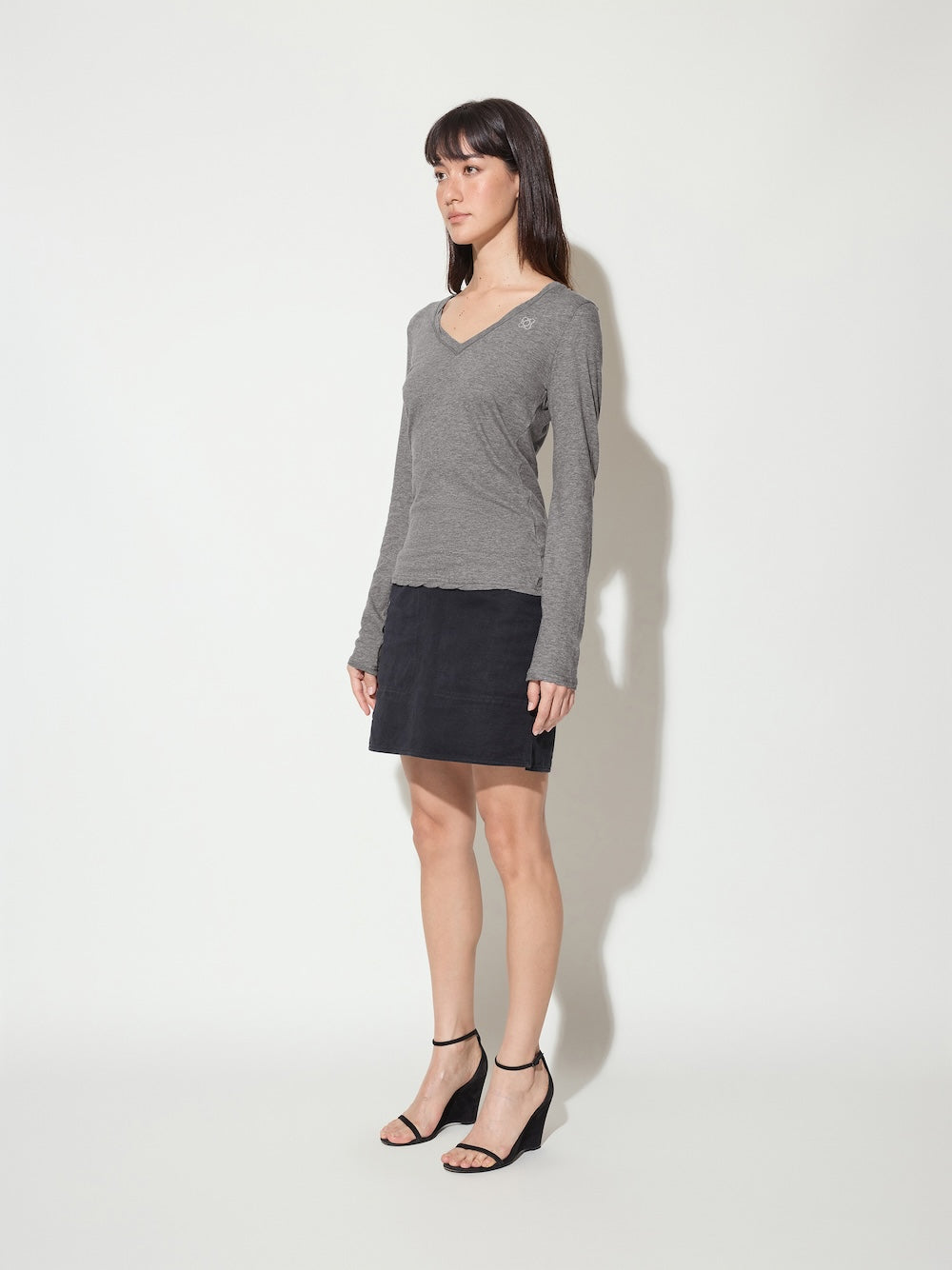 The Traveler Ash Sofa Cotton V neck Long Sleeve