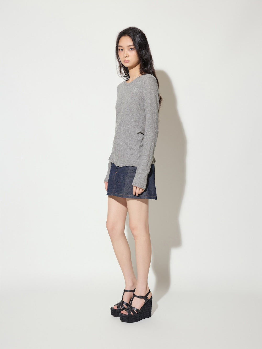 The Traveler Mulberry Sofa Cotton Crew Neck Long Sleeve
