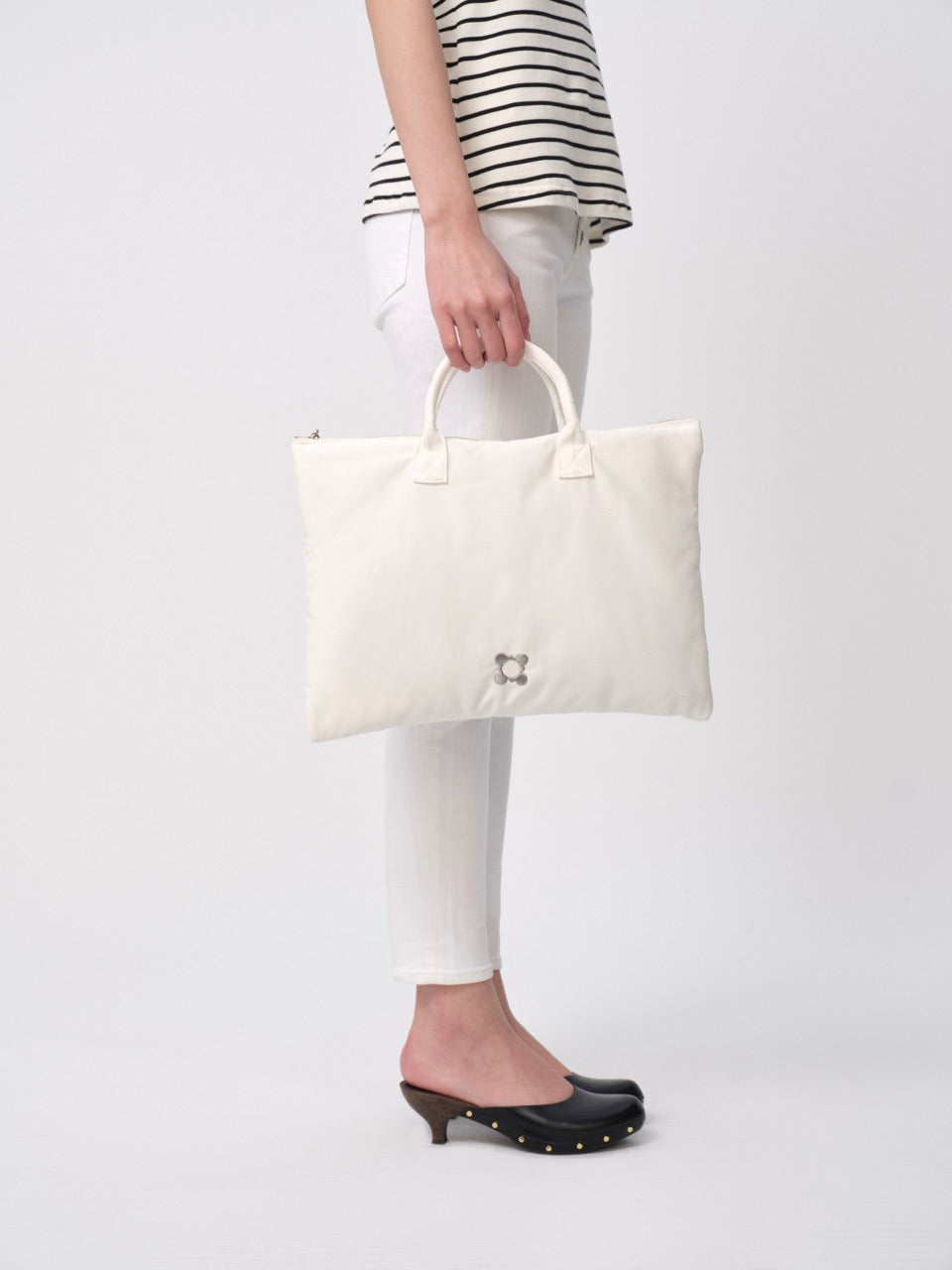 Oyster Collection Laptop Sleeve Pearl